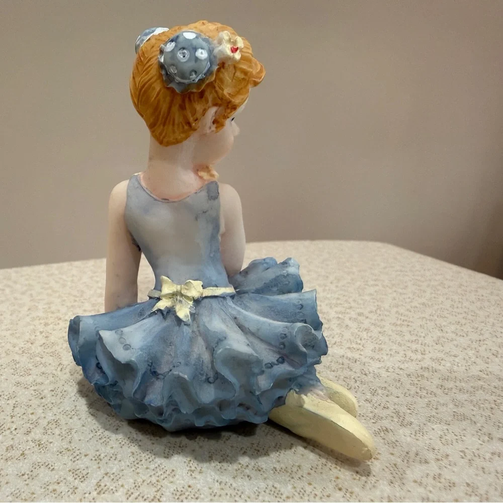 Resin Ballerina Figurines- Set of 3 - Picture 4 of 10